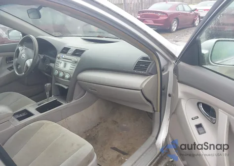 2008 Toyota Camry z USA, uszkodzony, nr VIN 4T1BE46K08U197536